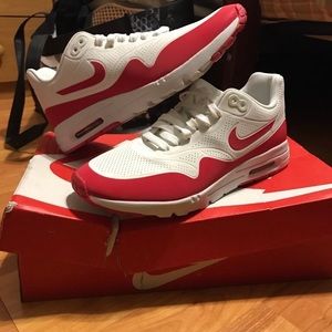 BNIB WMNS 7.5 Airmax Ultra 1 Moire
